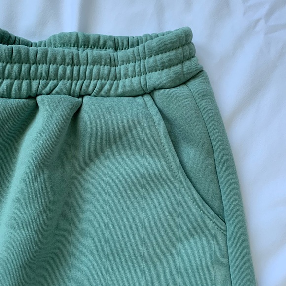 SHEIN Sweat Shorts - Picture 6 of 6